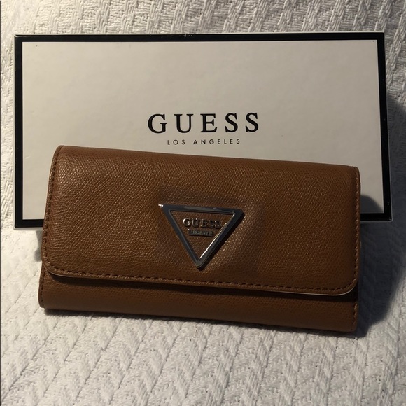 Guess Wallet - Picture 4 of 4